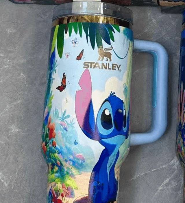 Gourde isotherme Stanley bleu ciel 1,2L 